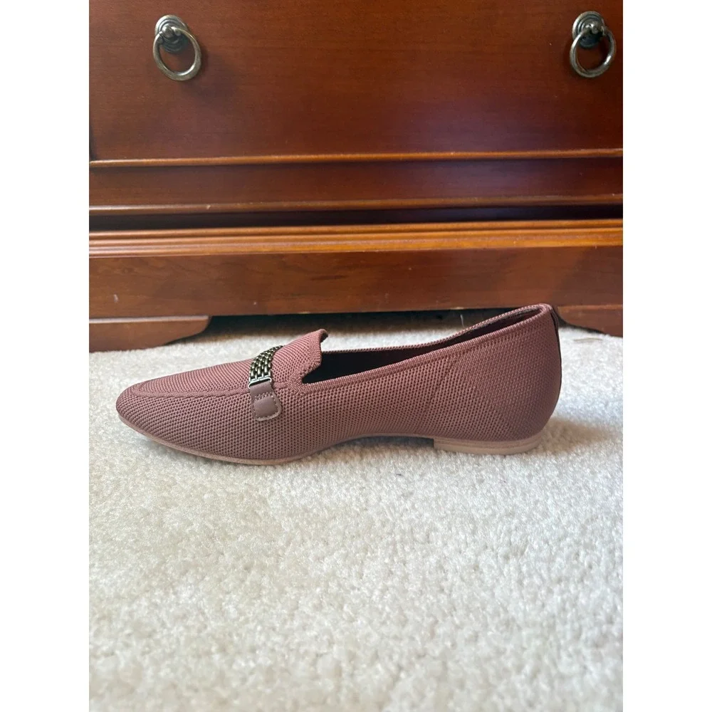 Skechers new box